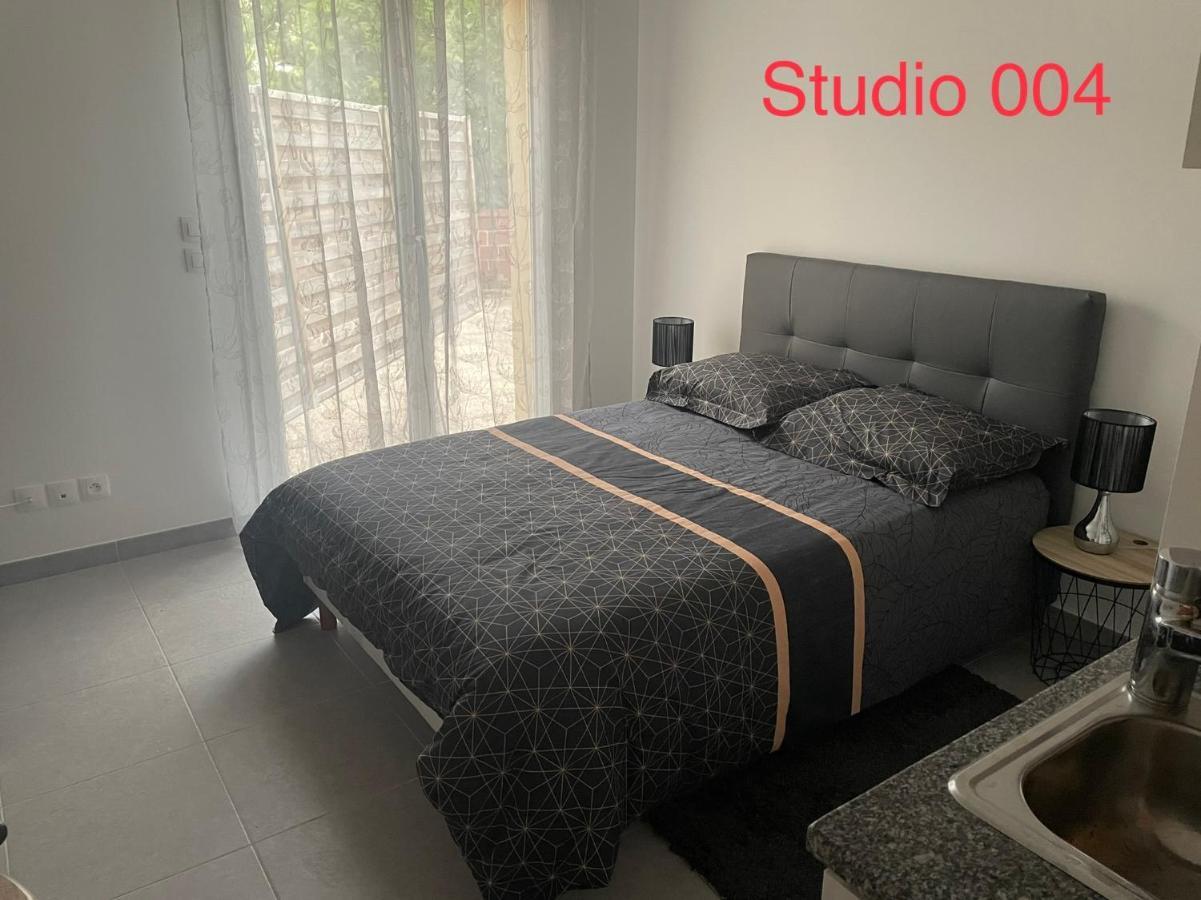 Studio A 300 M De La Gare De Mantes-La-Jolie Luaran gambar