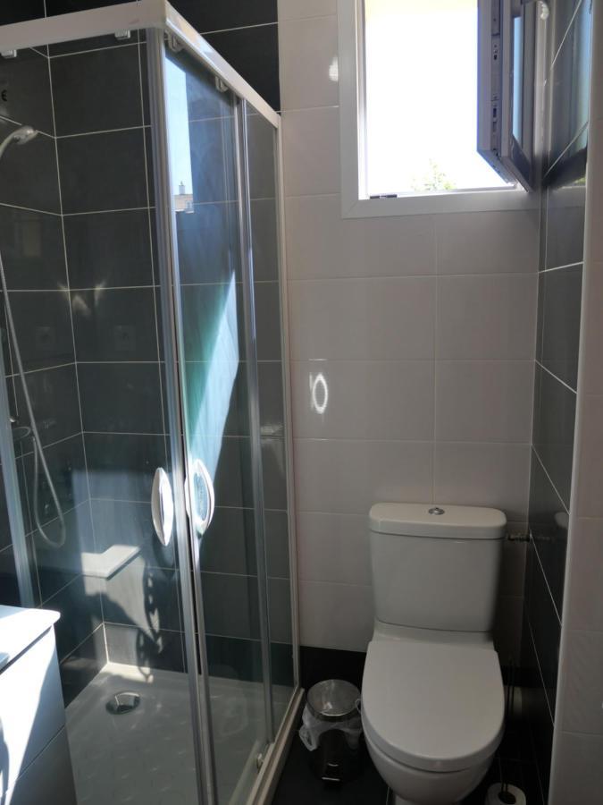 Studio A 300 M De La Gare De Mantes-La-Jolie Luaran gambar