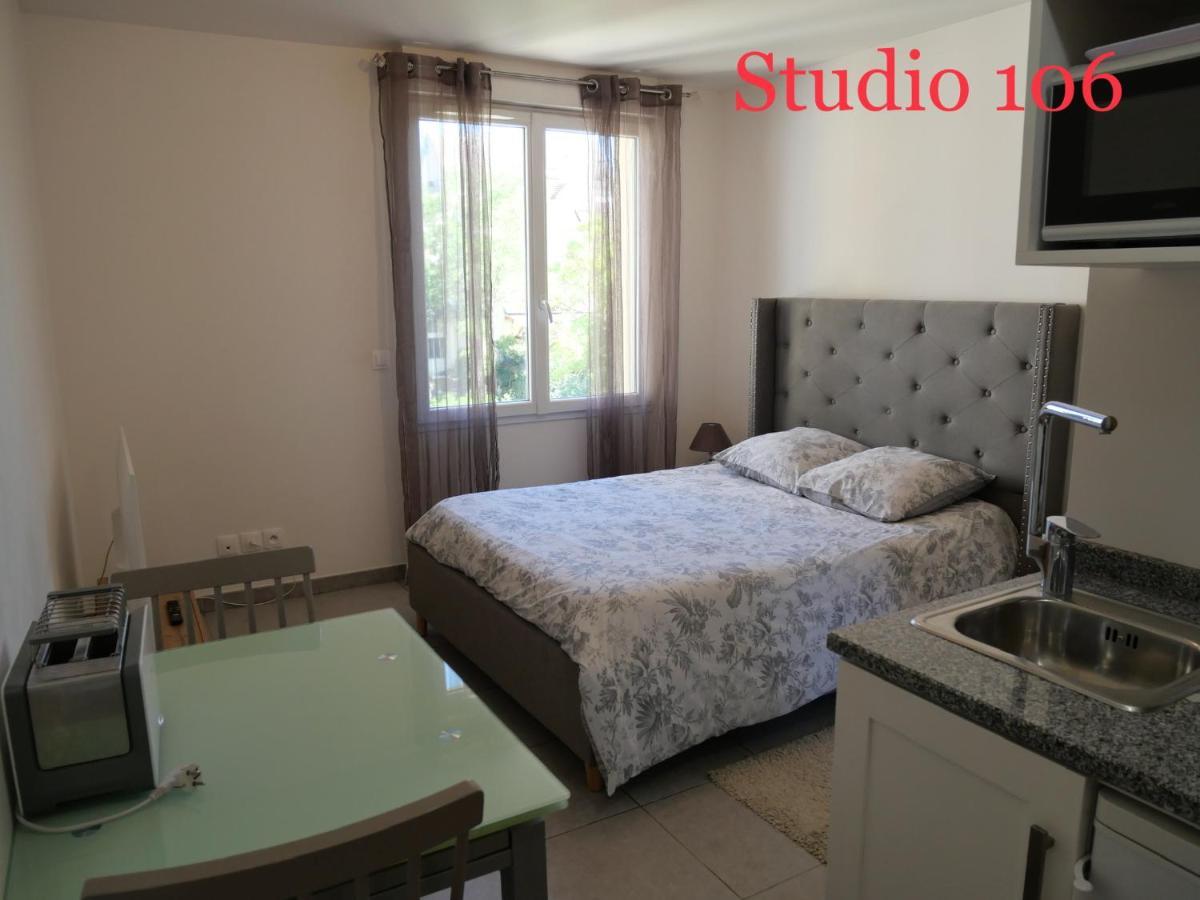 Studio A 300 M De La Gare De Mantes-La-Jolie Luaran gambar