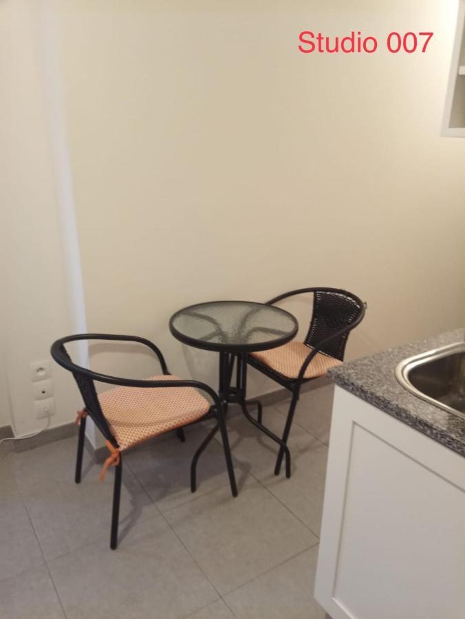 Studio A 300 M De La Gare De Mantes-La-Jolie Luaran gambar